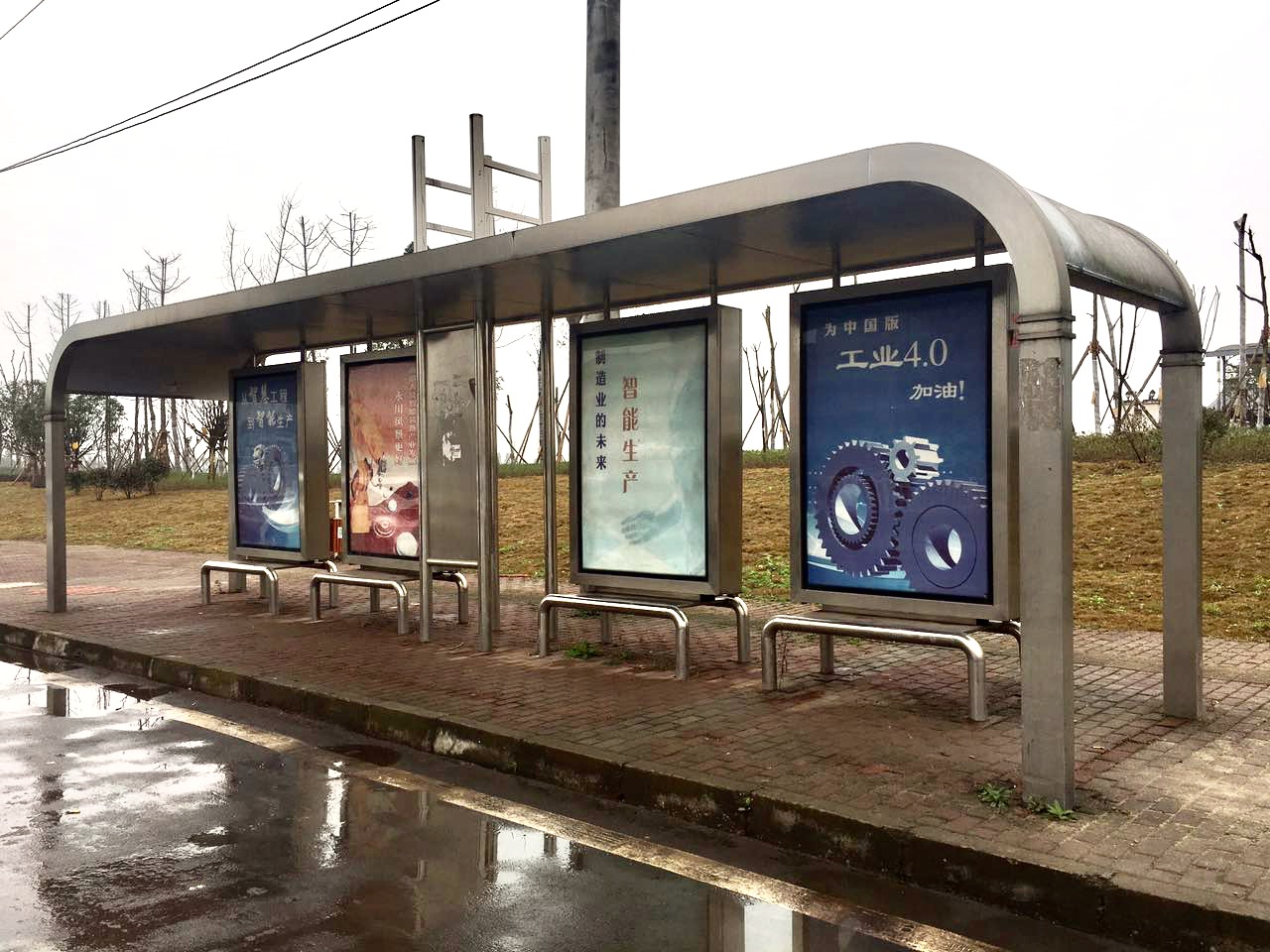 【鑫泰來候車亭】重慶市永川區不銹鋼公交站棚完工